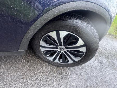 2021 Mercedes-Benz GL Class 200 D 5DR AUTO €33,750 thumbnail