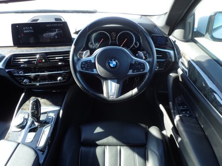 2017 BMW 5 Series - thumbnail 11