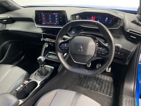 2023 Peugeot 2008 - thumbnail 20