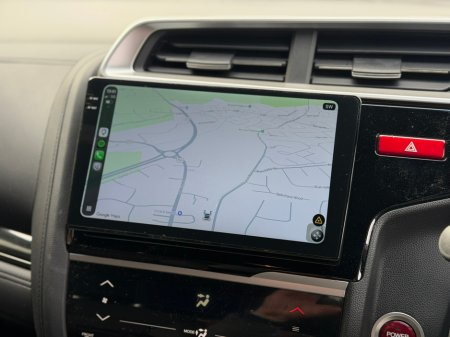 2016 Honda Fit - thumbnail 4