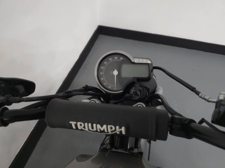 2024 Triumph Scrambler  €6,950 thumbnail