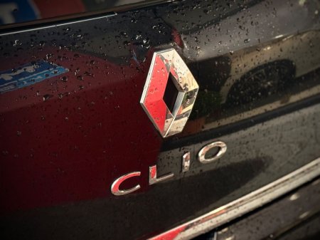 2018 Renault Clio Dynamique NAV 1.2 Petrol // IDEAL STARTER CAR // €10,250 thumbnail