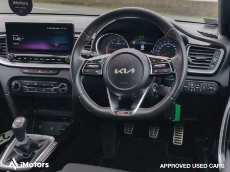 2023 Kia Ceed - thumbnail 10