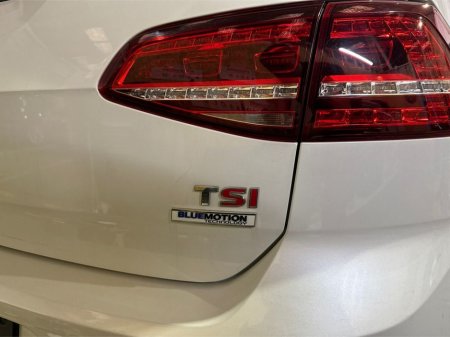 2017 Volkswagen Golf - thumbnail 10