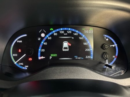 2023 Toyota Yaris Cross LUNA SPORT HYBRID AUTO €28,950 thumbnail