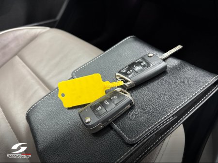 2022 Volkswagen T-Roc R-LINE 1.5 TSI D7F 150HP 5DR A €28,995 thumbnail