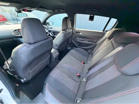 2019 Peugeot 308 - thumbnail 31