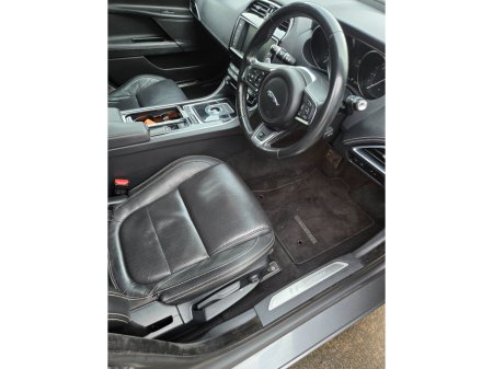 2018 Jaguar XE 2.0 D R-SPORT 180PS 4DR AUTOMATIC VERY NICE CAR €14,950 thumbnail