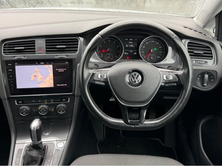 2017 Volkswagen Golf (172) 1.2 TSI COMFORTLINE AUTO €19,950 thumbnail