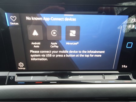 2023 Volkswagen Golf 1.0 eTSI MHE MHEV 110HP €24,995 thumbnail