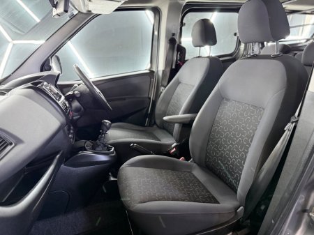 2017 Fiat Doblo - thumbnail 15
