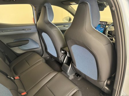 2026 Volvo EX30 - thumbnail 10