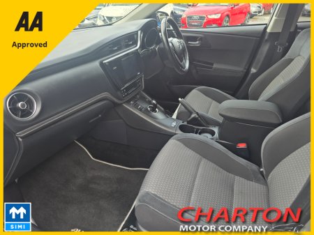 2018 Toyota Auris HYBRID LUNA SPORT AUTO 4DR €16,885