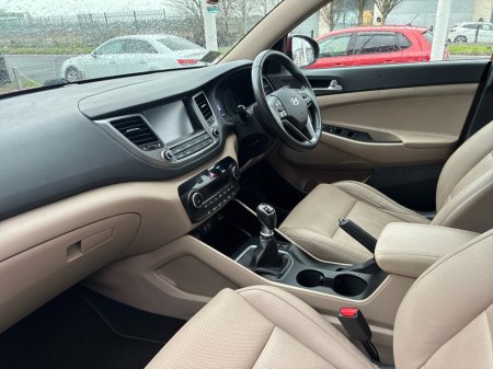 2018 Hyundai Tucson EXECUTIVE 1.7 5DR €17,950 thumbnail