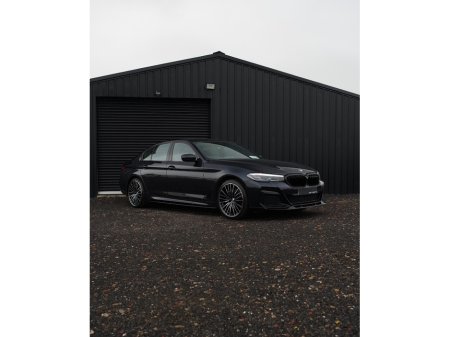 2021 BMW 5 Series - thumbnail 4