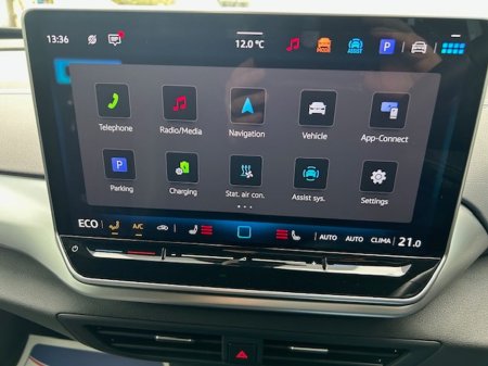 2025 Volkswagen ID.4 - thumbnail 18