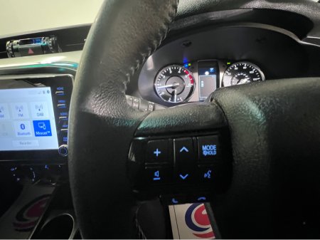 2024 Toyota Hilux Hilux Invicible 2.4tdi auto Double Cab €41,800 thumbnail
