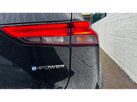 2023 Nissan Qashqai LOW MILEAGE AUTOMATIC 4 REVERSE CAMERAS + FRONT AND REAR PARK SENSORS €31,995 thumbnail