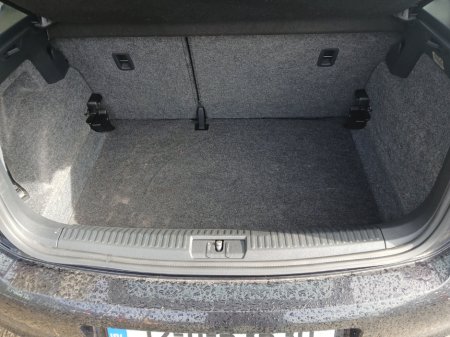 2012 Volkswagen Polo - thumbnail 9