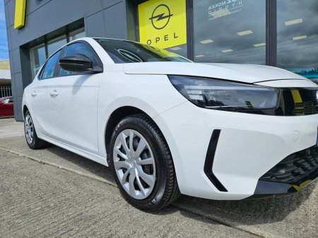 2024 Opel Corsa SC 1.2i (75PS) S/S 5 Speed €19,950
