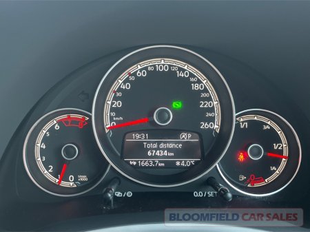 2019 Volkswagen Beetle - thumbnail 22