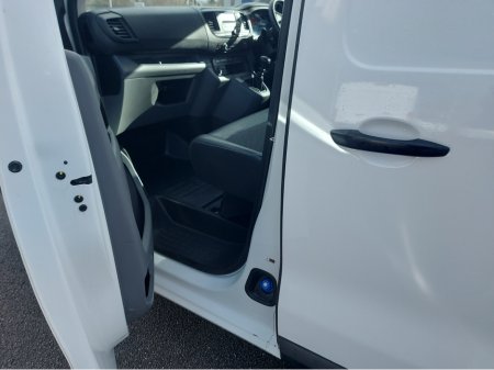 2022 Citroen Dispatch LX MWB 1.5 BLUEHDI 100 EUR6.3 €18,950 thumbnail