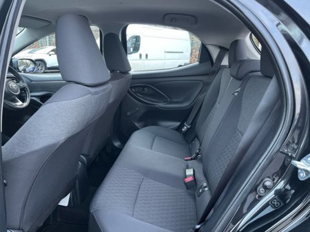 2022 Toyota Yaris - thumbnail 7