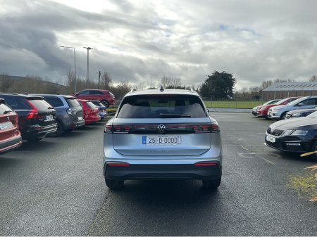 2025 Volkswagen Tiguan - thumbnail 8