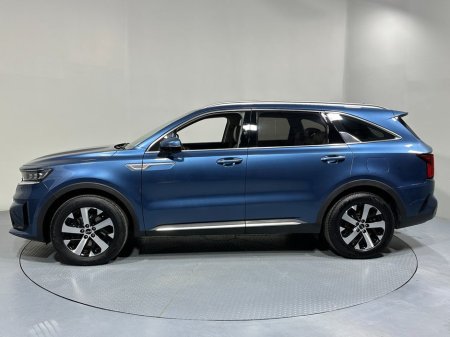 2023 Kia Sorento - thumbnail 4
