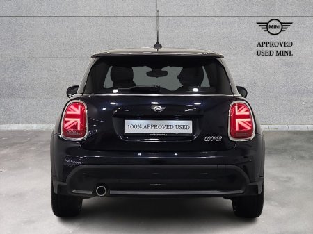 2023 MINI Hatch 3-Door Cooper Exclusive €30,950 thumbnail