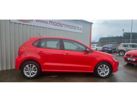 2015 Volkswagen Polo - thumbnail 4