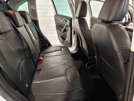 2017 Citroen C3 - thumbnail 15