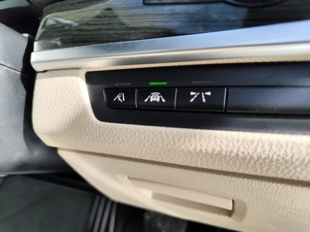 2016 BMW 5 Series - thumbnail 23