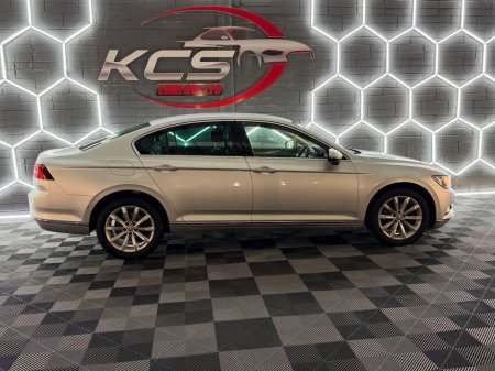 2017 Volkswagen Passat HIGHLINE - Diesel - New NCT 03/2028 €11,950 thumbnail