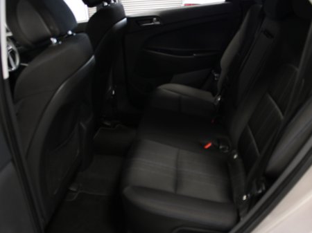 2017 Hyundai Tucson - thumbnail 31