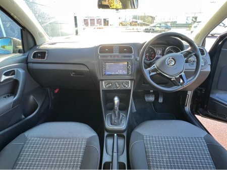 2016 Volkswagen Polo 1.2 TSI Automatic DSG high spec €13,495 thumbnail