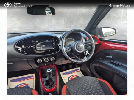 2022 Toyota Aygo X 1.0LTR PETROL DESIGN*LOW MILEAGE* €16,950 thumbnail