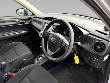 2018 Toyota Corolla - thumbnail 12