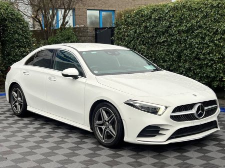 2020 Mercedes-Benz A Class A180 AMG-LINE PREMIUM PLUS 1.3 // POWERED HEATED SEATS // VIRTUAL COCKPIT // 18" AMG-LINE ALLOYS €28,900 thumbnail
