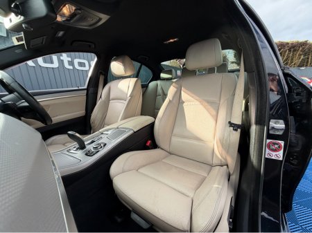 2016 BMW 5 Series - thumbnail 40