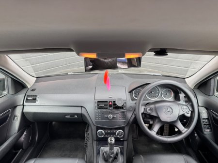 2009 Mercedes-Benz C Class - thumbnail 9