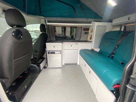 2018 Volkswagen Transporter - thumbnail 16