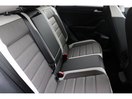 2022 Volkswagen T-Roc - thumbnail 16