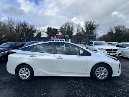 2021 Toyota Prius 1.8 Hybrid Luxury €19,950 thumbnail