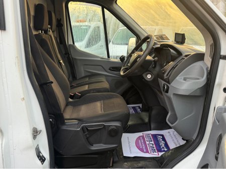 2017 Ford Transit 350 5DR €8,999 thumbnail