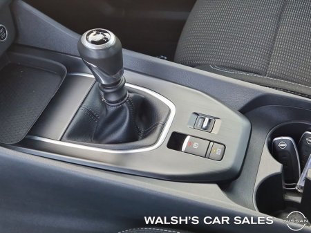 2024 Nissan Qashqai 1.3 HYB SV MY2.75 4DR €30,950 thumbnail