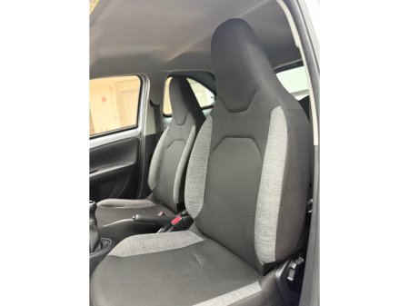 2023 Toyota Aygo X X PULSE 4DR €14,950 thumbnail