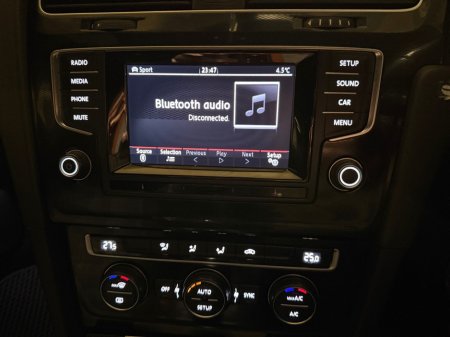 2014 Volkswagen Golf - thumbnail 11