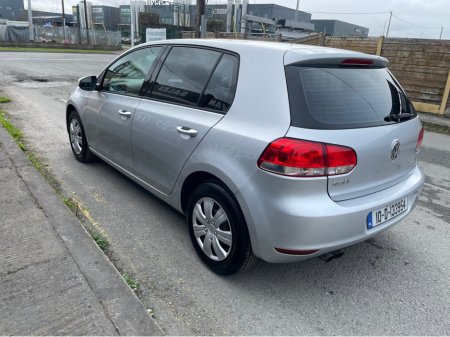 2010 Volkswagen Golf - thumbnail 7