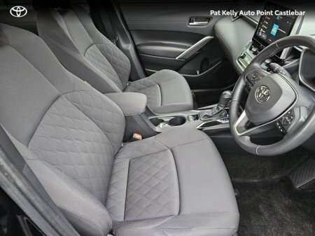 2023 Toyota Corolla Cross COROLLA CROSS LUNA 2.0 €32,500 thumbnail